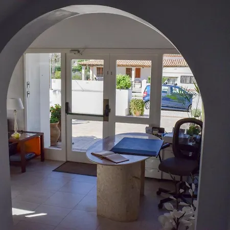 Alexia Aqua Direct Pool Access 2br 9min To Sea 5 Min To Town At1833 *