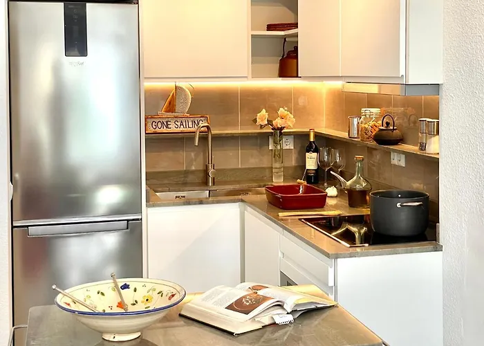 Alexia Aqua Direct Pool Access 2br 9min To Sea 5 Min To Town At1833 Appartement *