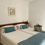 Alexia Aqua Direct Pool Access 2br 9min To Sea 5 Min To Town At1833