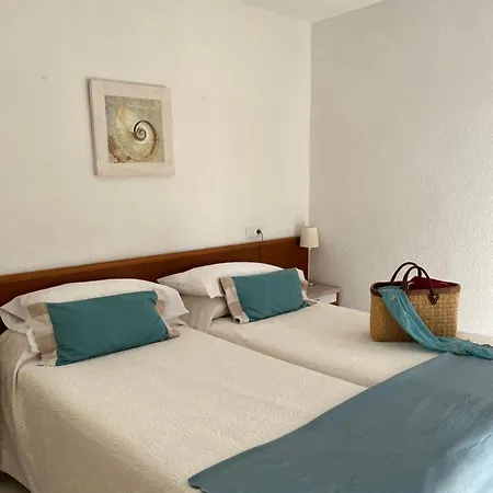 Alexia Aqua Direct Pool Access 2br 9min To Sea 5 Min To Town At1833