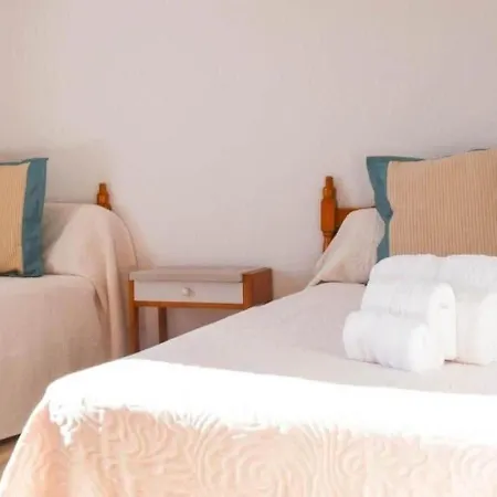 Alexia Aqua Direct Pool Access 2br 9min To Sea 5 Min To Town At1833 *