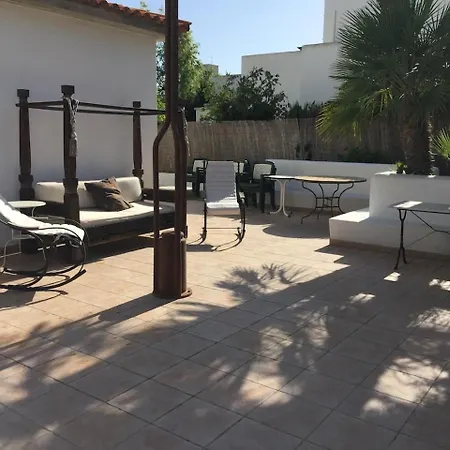 Alexia Aqua Direct Pool Access 2br 9min To Sea 5 Min To Town At1833