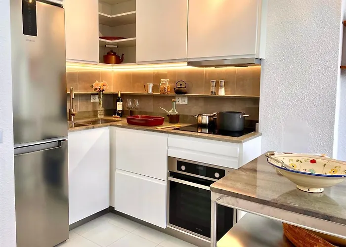 Daire Alexia Aqua Direct Pool Access 2br 9min To Sea 5 Min To Town At1833