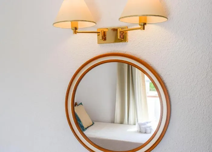 Alexia Aqua Direct Pool Access 2br 9min To Sea 5 Min To Town At1833