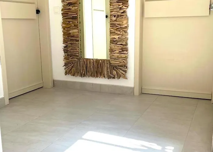 Alexia Aqua Direct Pool Access 2br 9min To Sea 5 Min To Town At1833 Apartment *