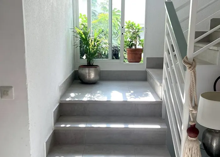 Apartment Alexia Aqua Direct Pool Access 2br 9min To Sea 5 Min To Town At1833 *